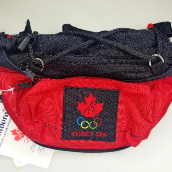Roots Other - Vintage Canada Olympic Team Sydney 2000 Olympics Fanny Pack